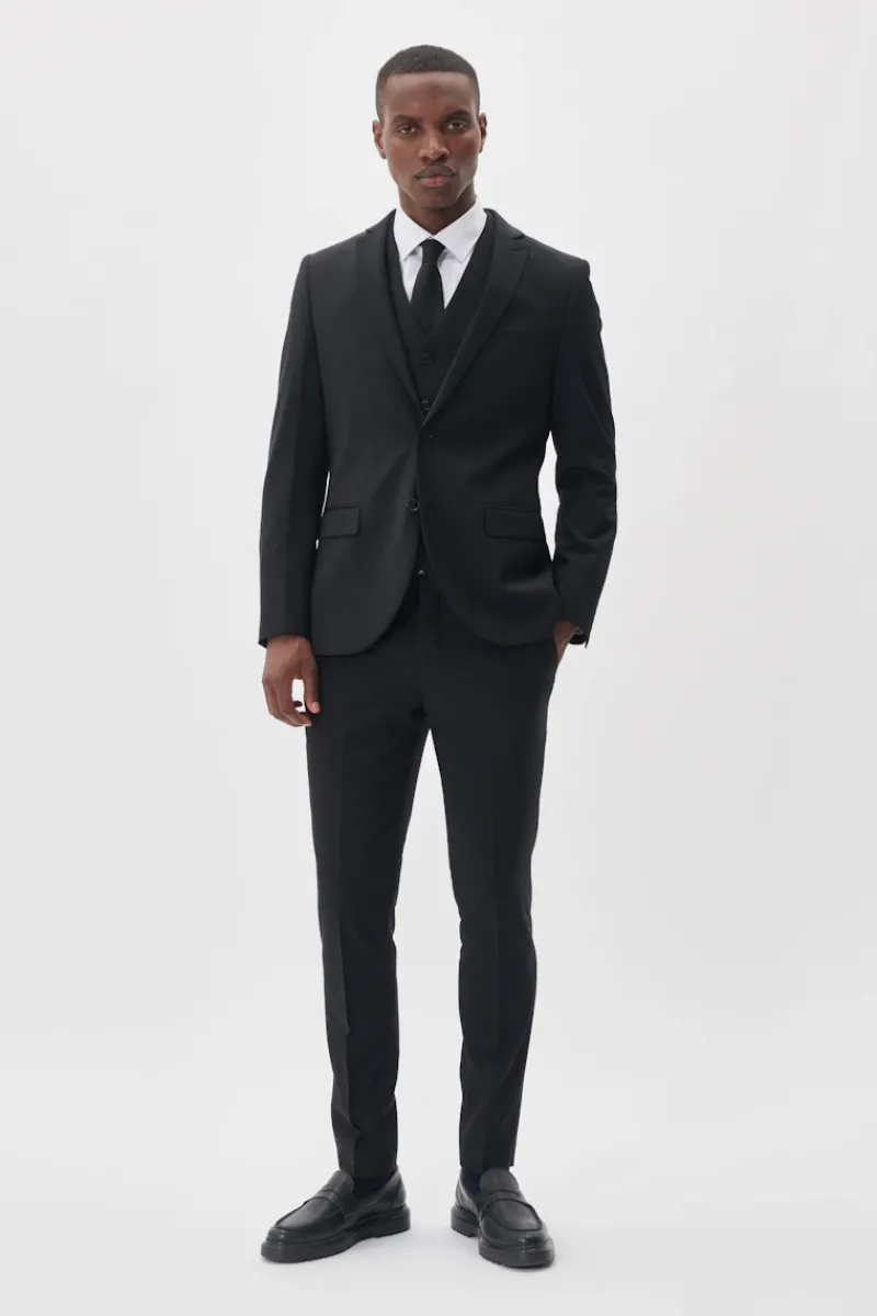Matinique Jonathan Blazer New